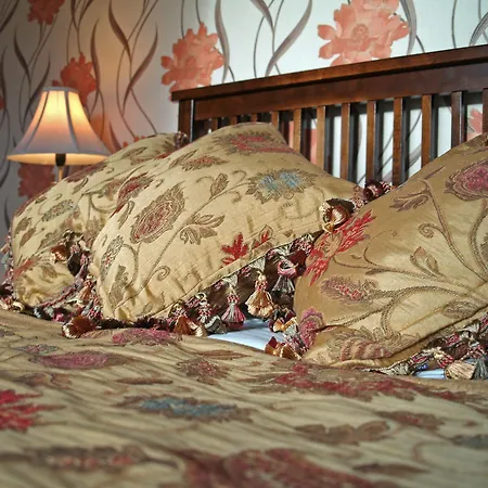 Cornlee Bed & Breakfast 3*